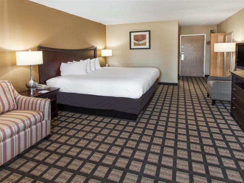 Clarion Pointe Bloomington-Normal Near I-55 And University Экстерьер фото