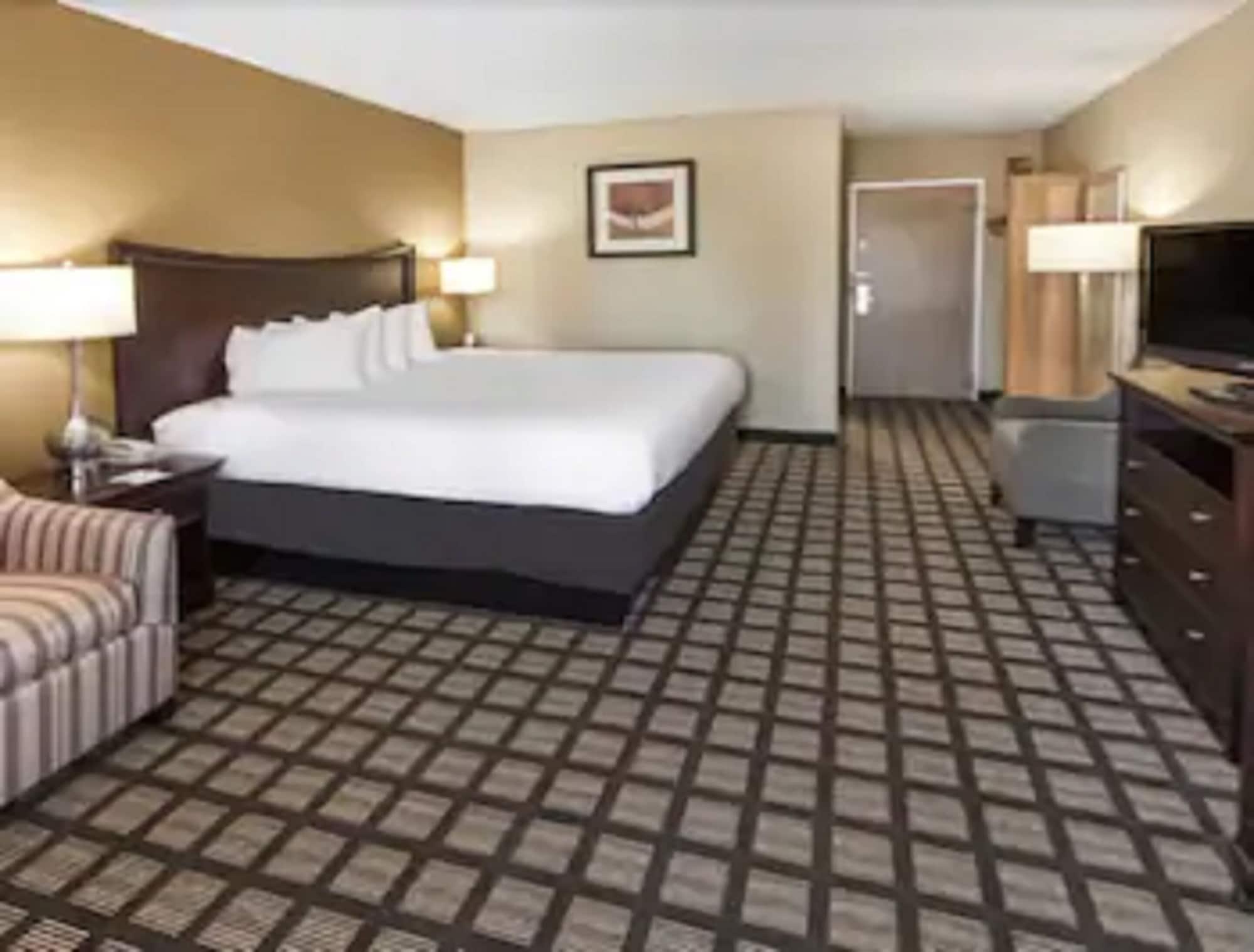 Clarion Pointe Bloomington-Normal Near I-55 And University Экстерьер фото