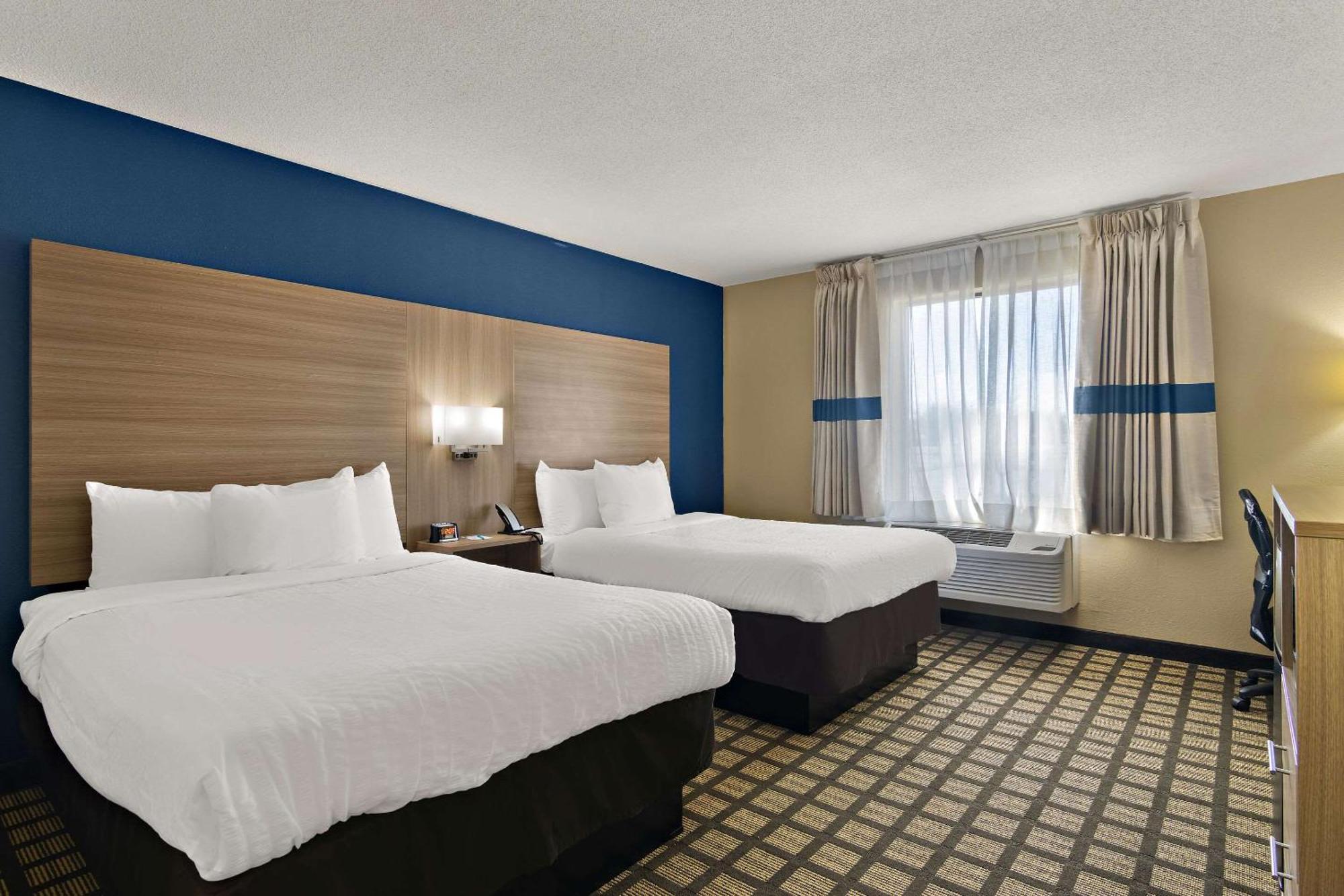 Clarion Pointe Bloomington-Normal Near I-55 And University Экстерьер фото