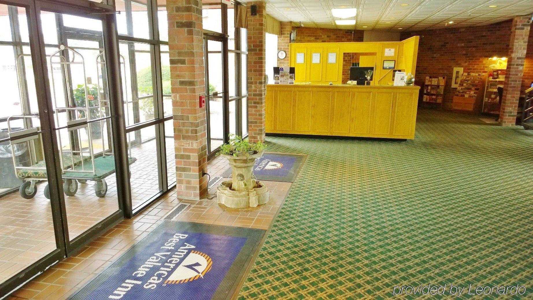 Clarion Pointe Bloomington-Normal Near I-55 And University Экстерьер фото
